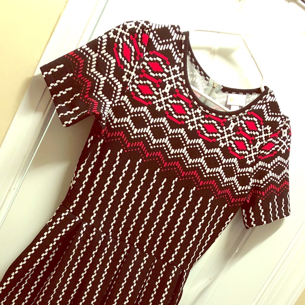 BNWT LuLaRoe Amelia S
